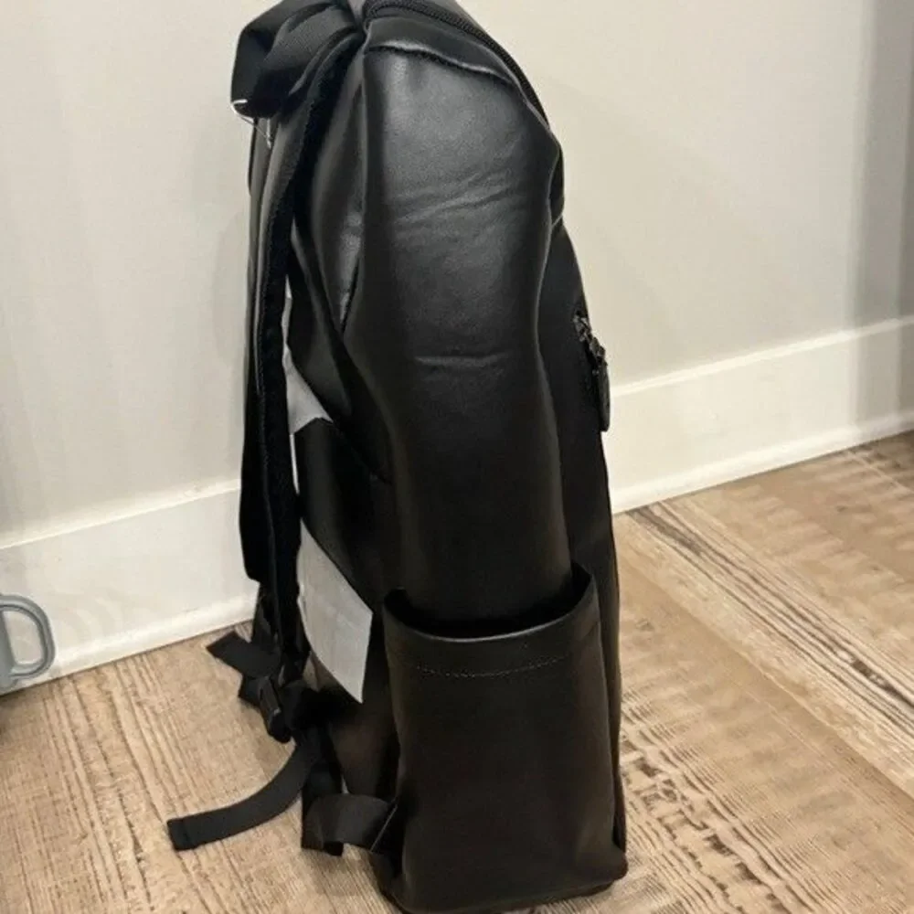 Elle Roamer 22 Liters Backpack, travel bag, luggage bag laptop bag